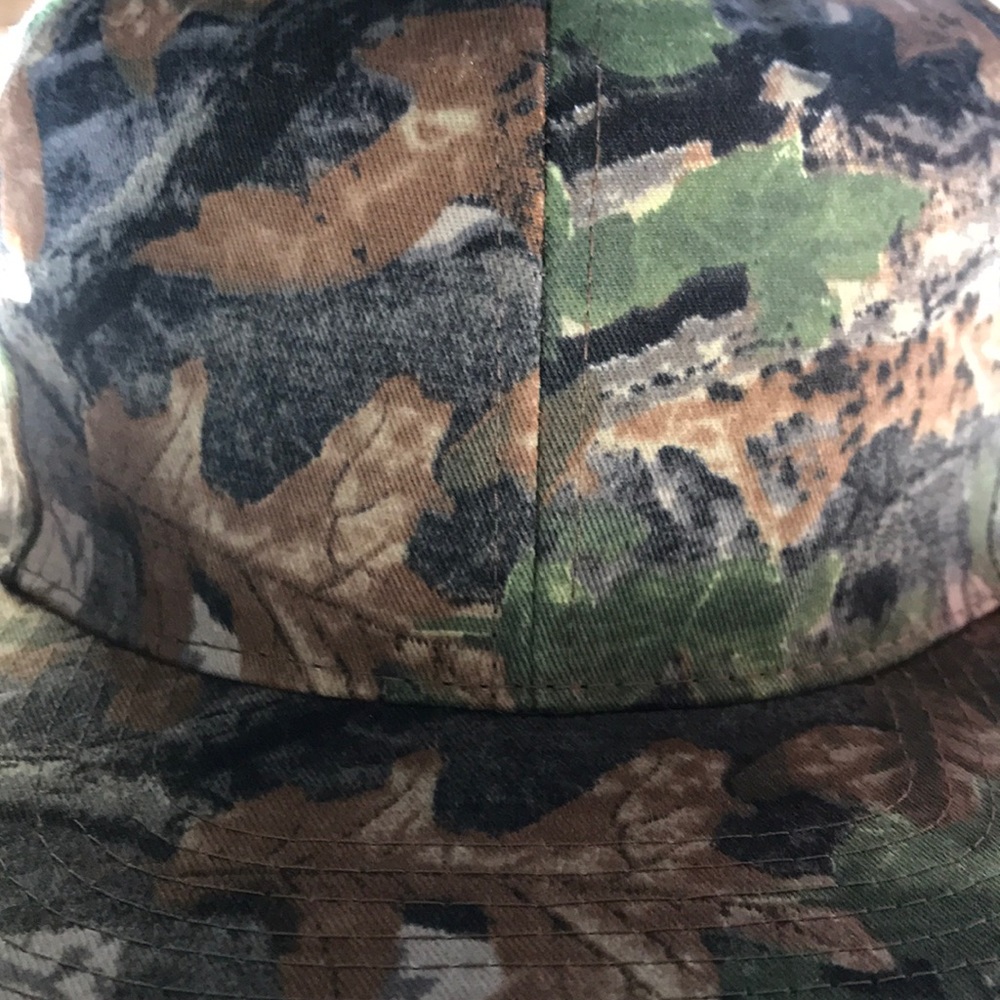 Camo SnapBack - Picture 3 of 4